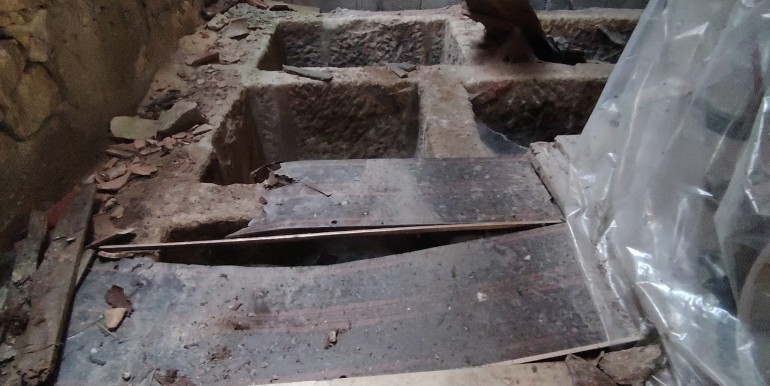 12088857-684c-459f-8ade-ee9fc68f7247